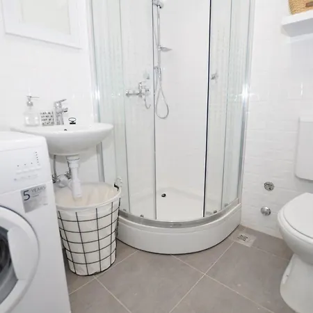 & Studio In The Centre Apartment Split
