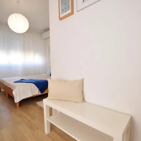 Apartment & Studio In The Centre *